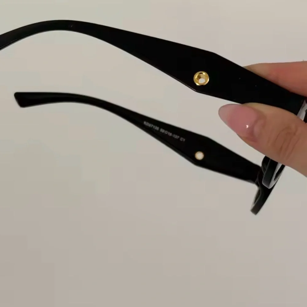 Vintage Cat Eye Sunglasses Women 2025 Fashion Sun Glasses Trendy Shades UV400 - Picture 6 of 7